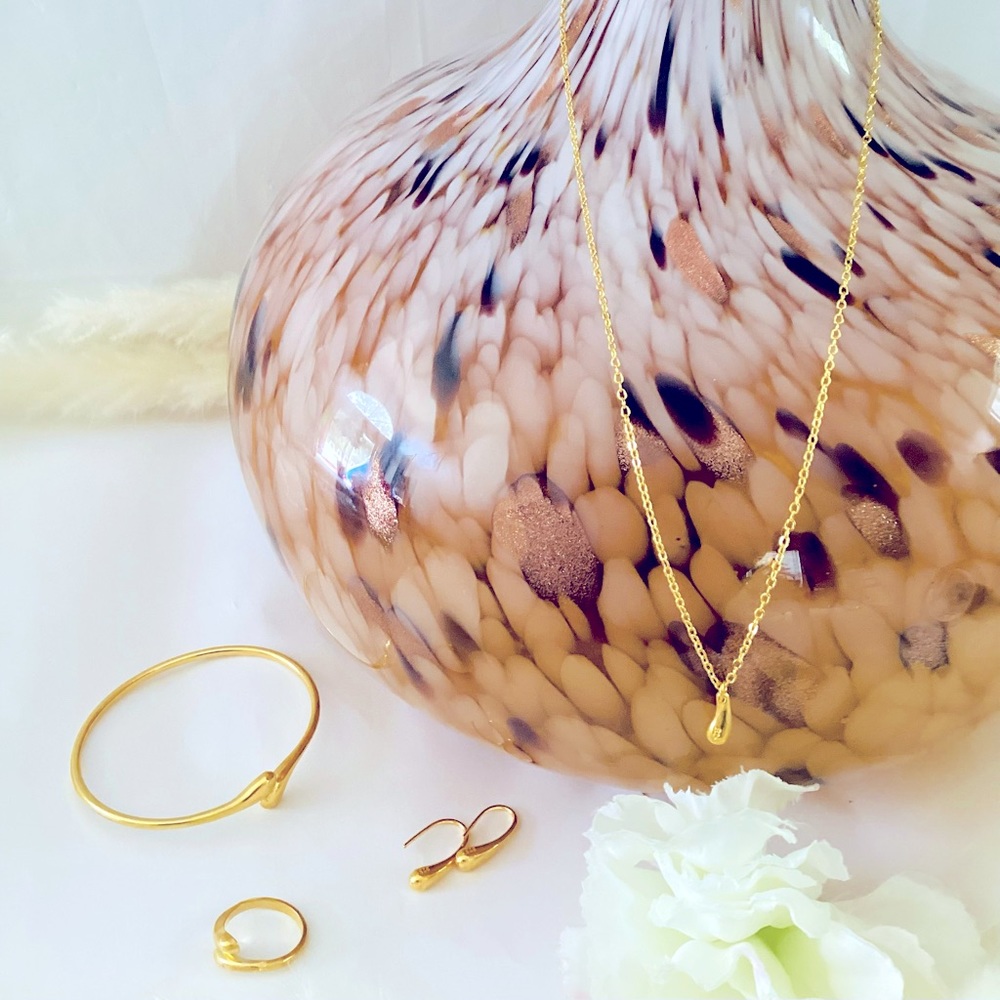 Elegant Jewelry sets For Women Necklace Earrings Ring and Bracelet Yellow Gold